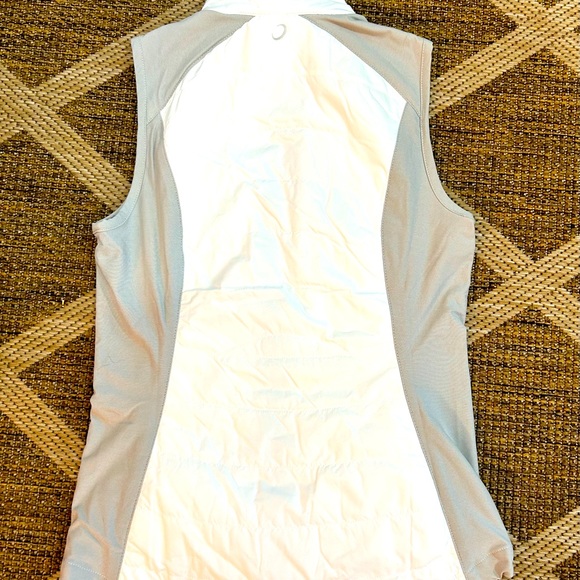 Womens Sleeveless Jacket - Picture 3 of 9